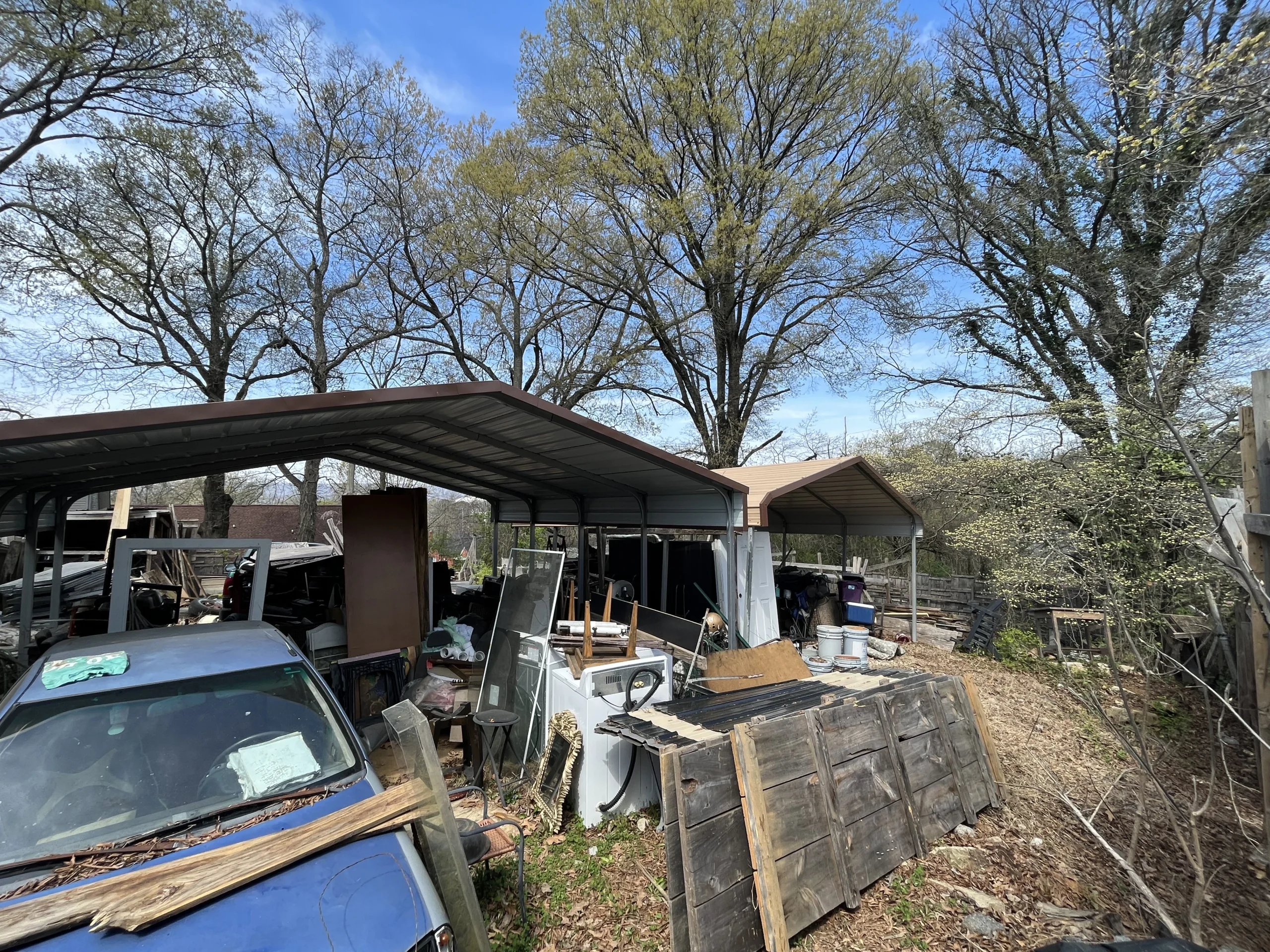 Property 7 Carport.Side area